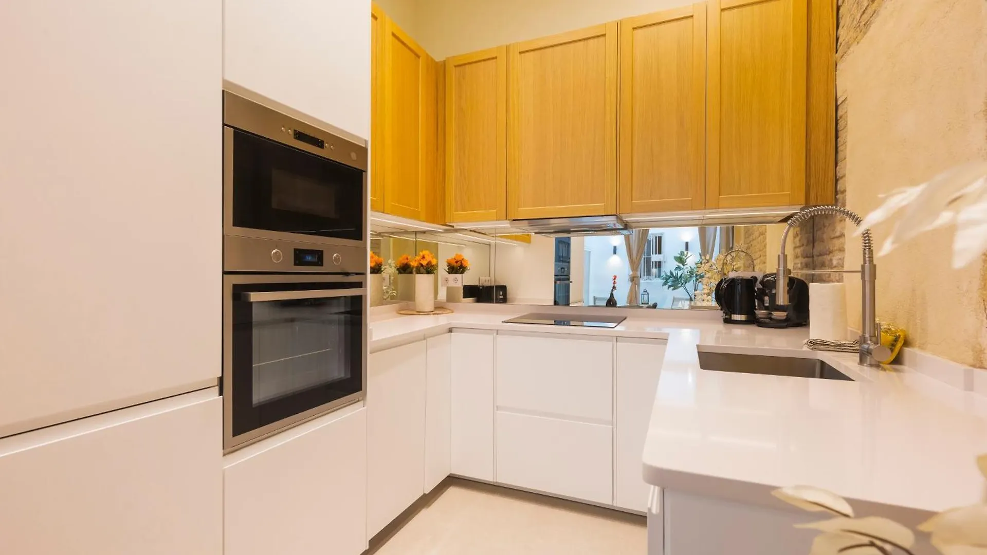 New In Santa Cruz Quarter Next To Giralda Apartamento Sevilha 0*,  Espanha