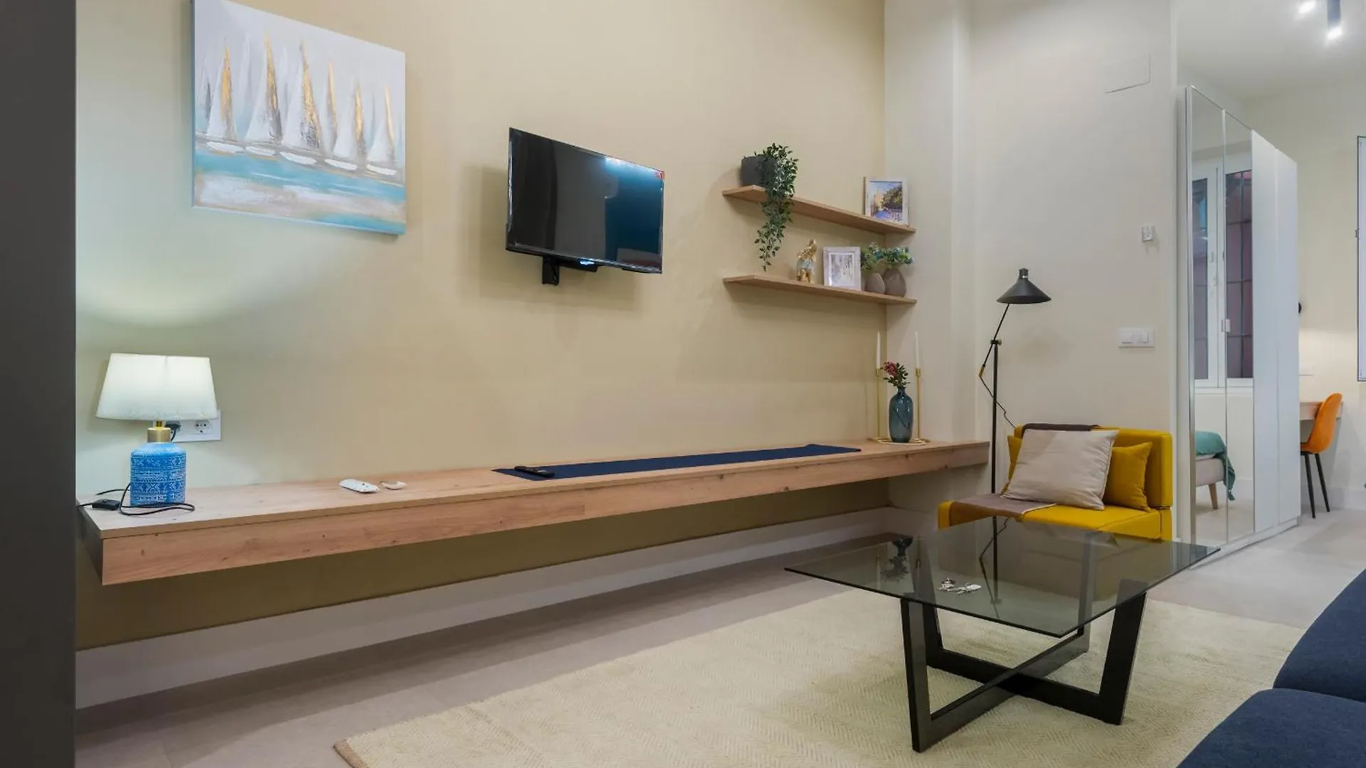 New In Santa Cruz Quarter Next To Giralda Apartment Seville